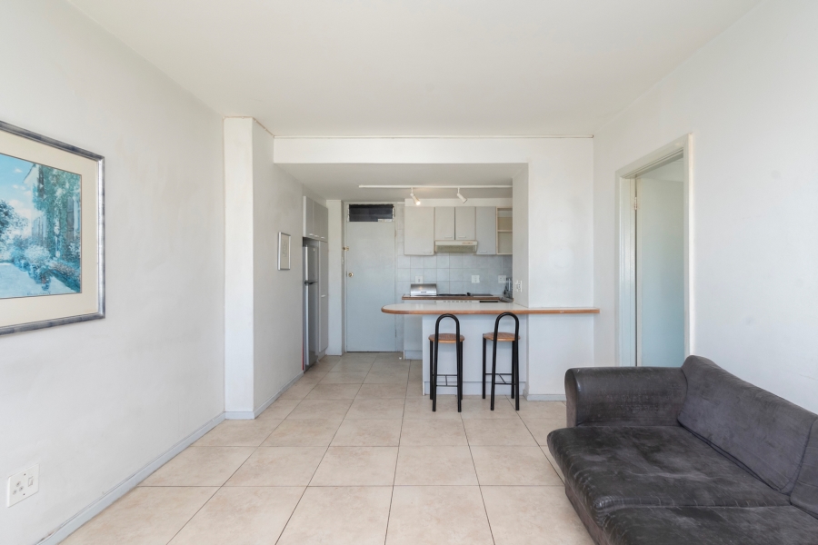 1 Bedroom Property for Sale in Sea Point Western Cape